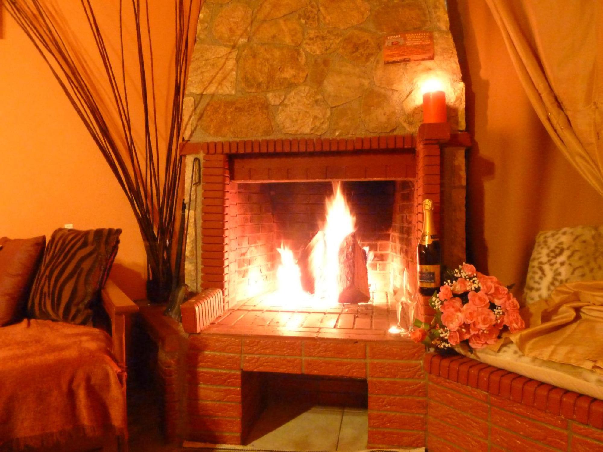 Theasis Suites-Ορεινή Φιλοξενία Kato Sinikia Trikalon Esterno foto